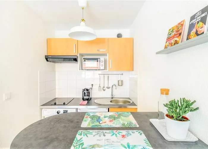 Le Montmorency - Free Parking - Airbus - Netflix Apartman *