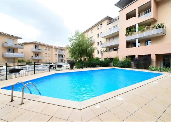 Le Montmorency - Free Parking - Airbus - Netflix Apartman